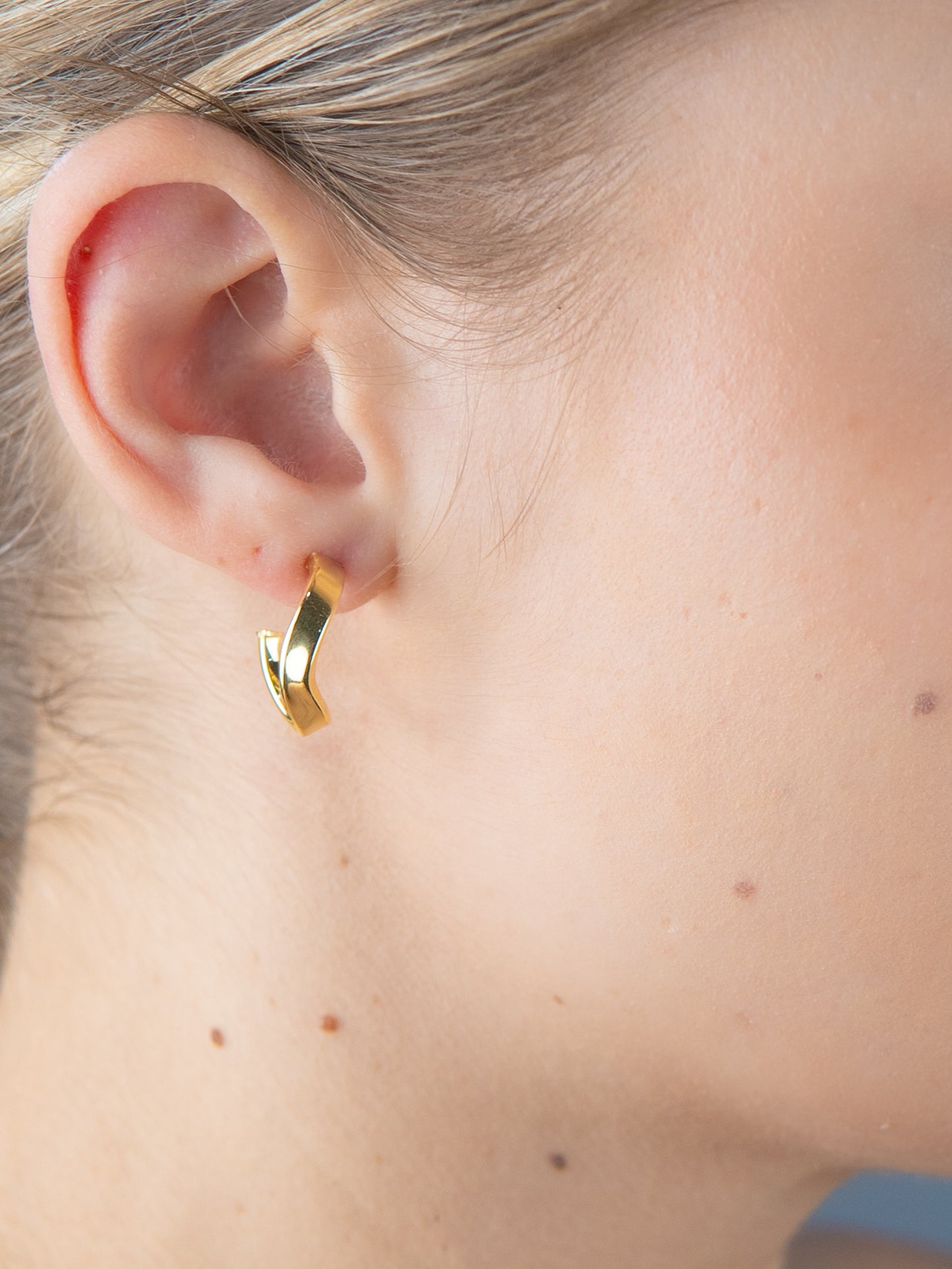 Abstract Curved Hoops