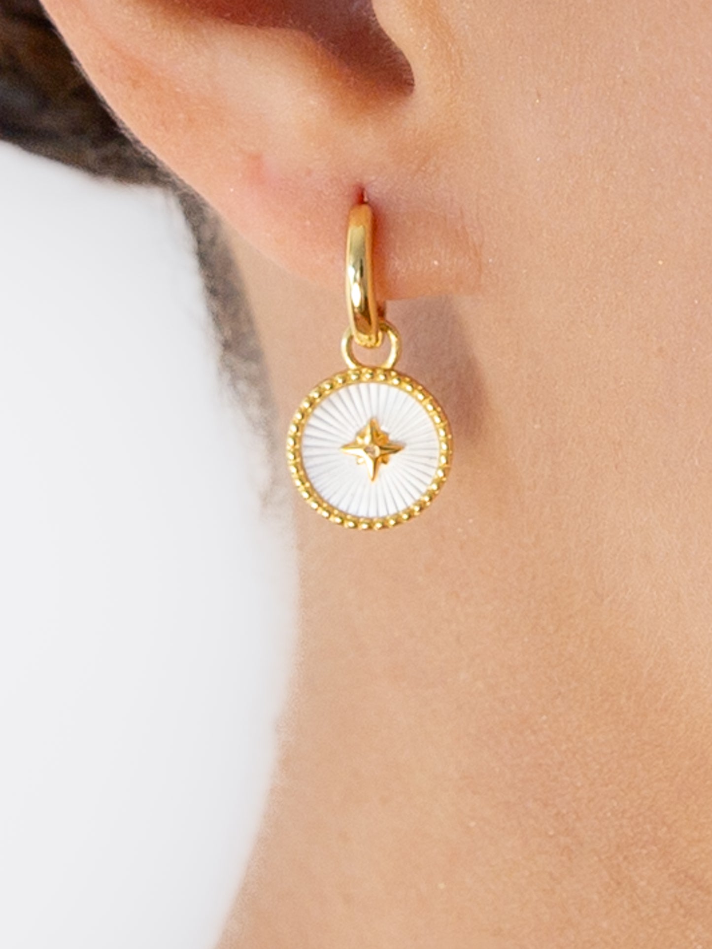 Pearl Wind Rose Earrings