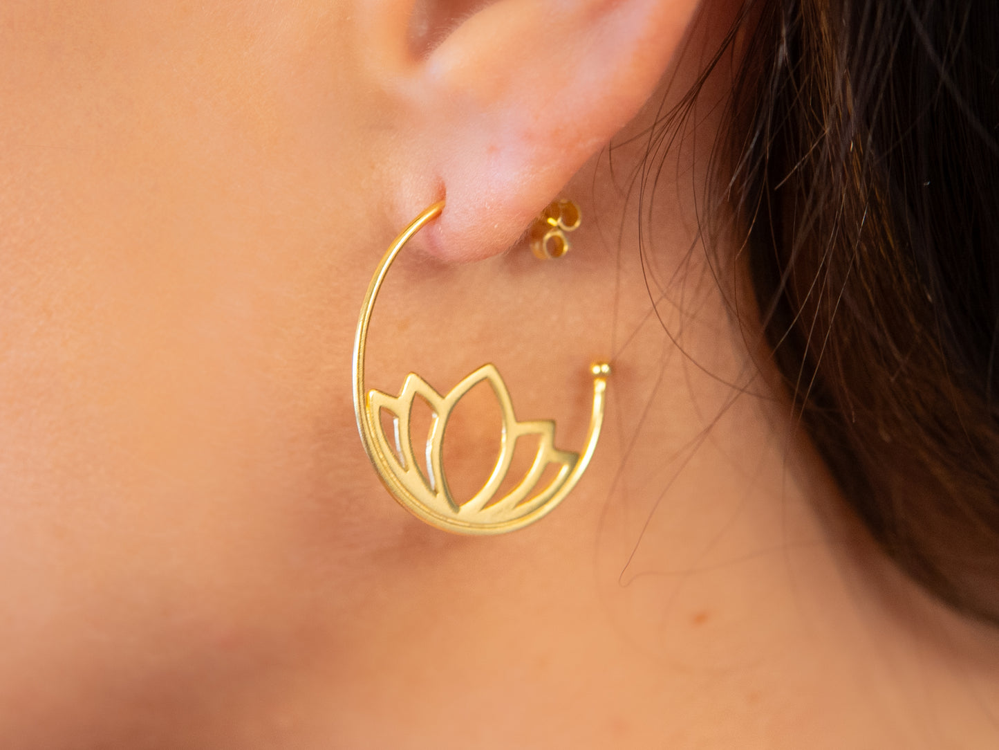 Lotus Hoops
