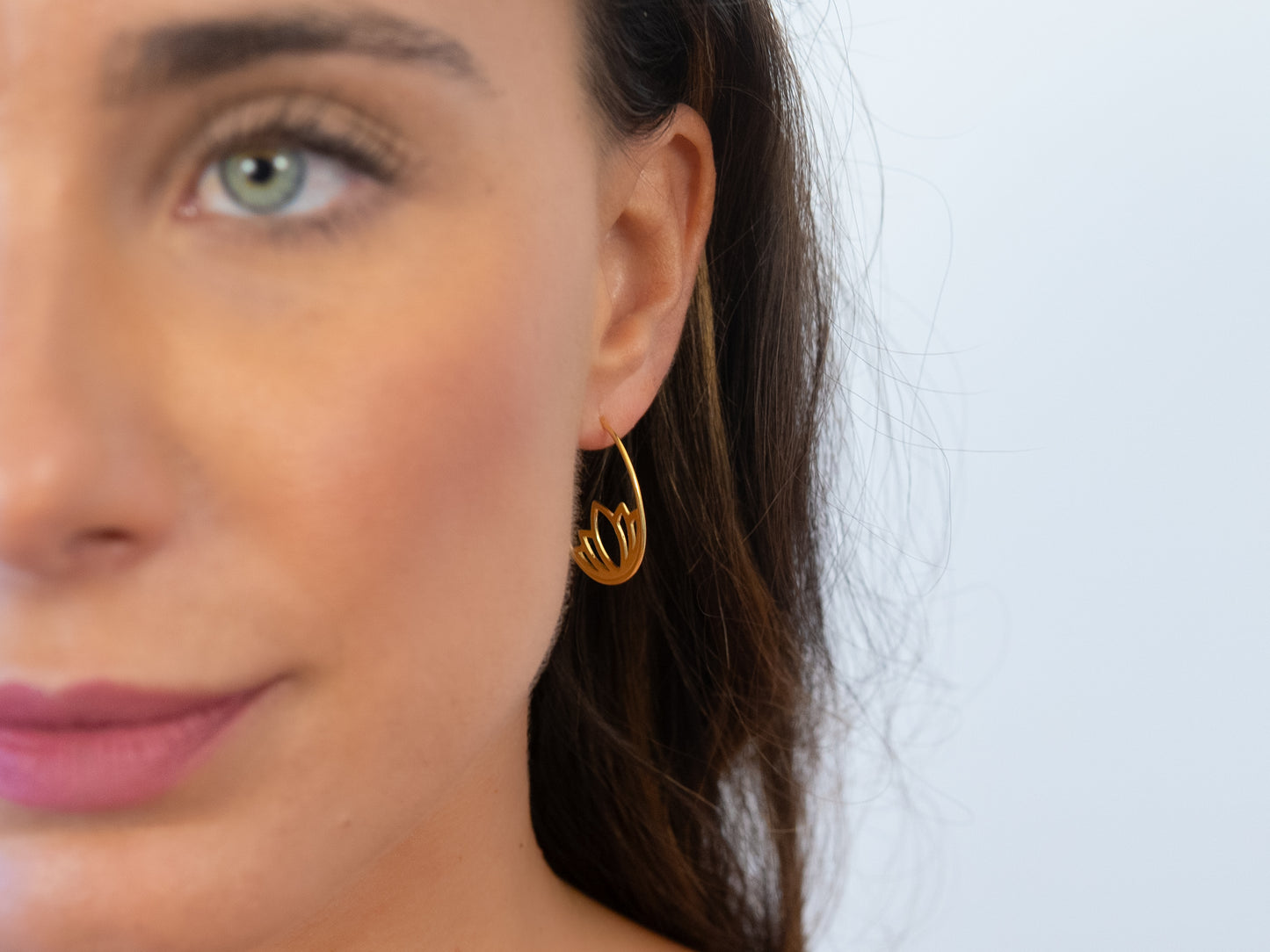 Lotus Hoops