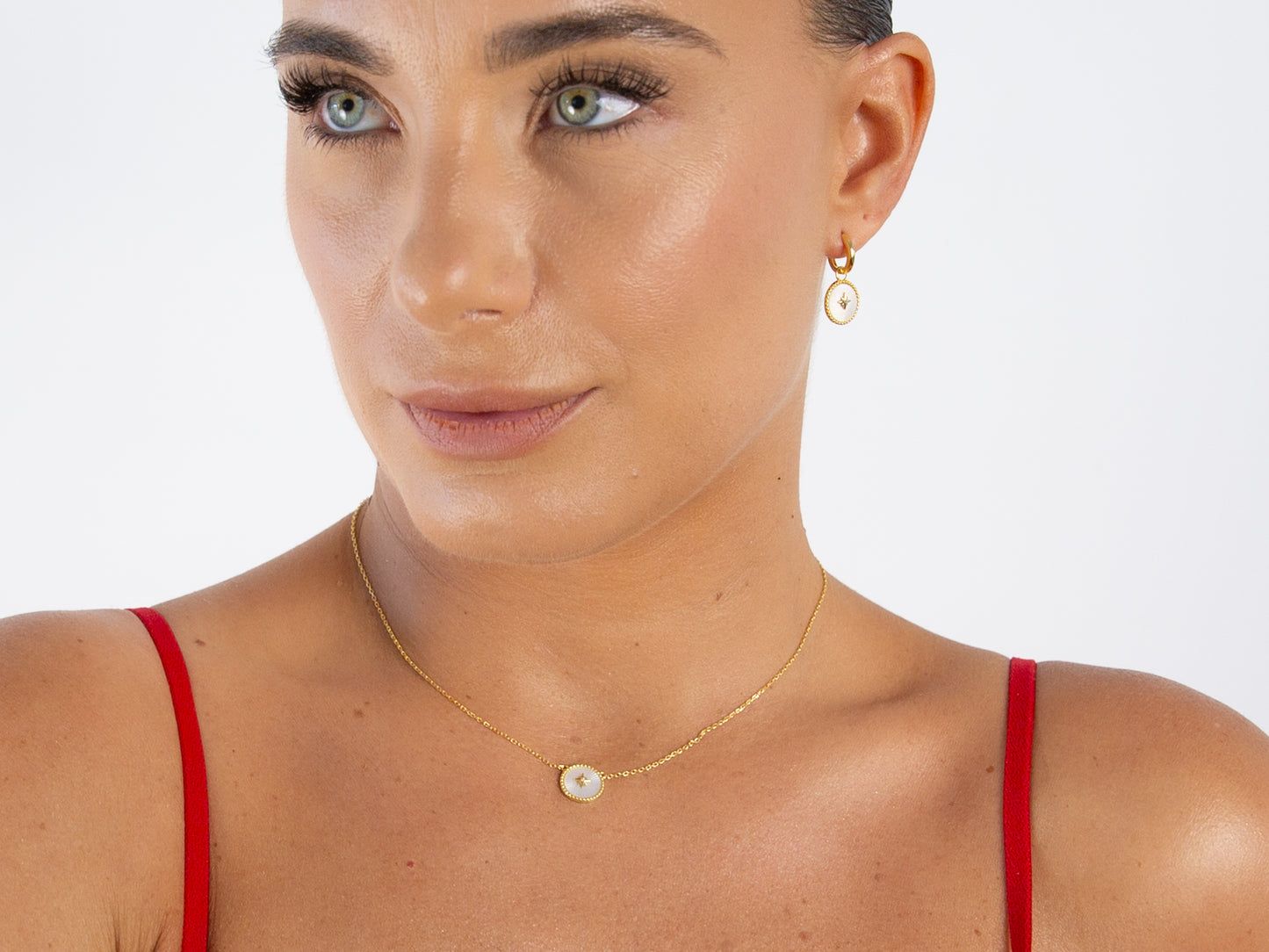 Pearl Wind Rose Necklace