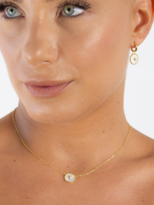 Pearl Wind Rose Necklace